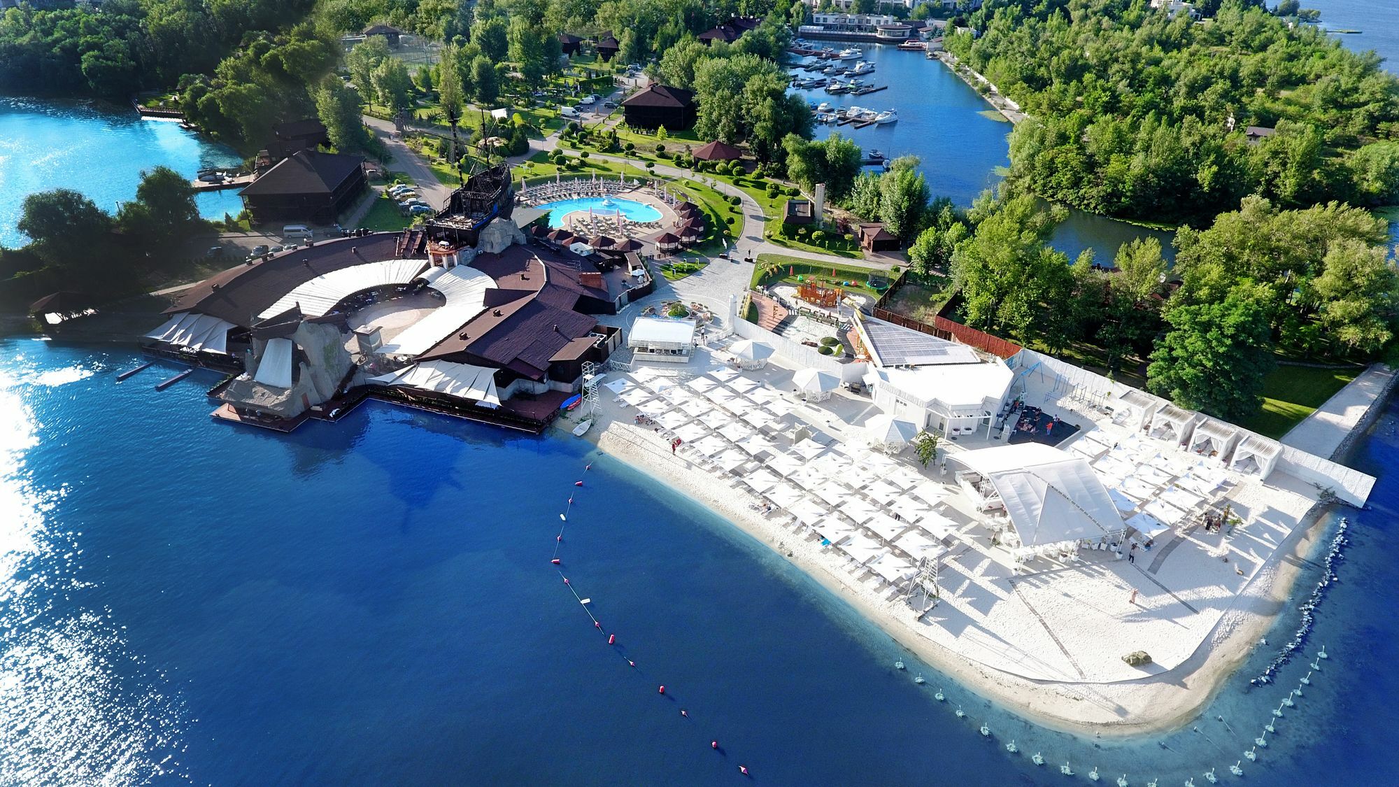 Bartolomeo Hotel Dnipro Exterior photo