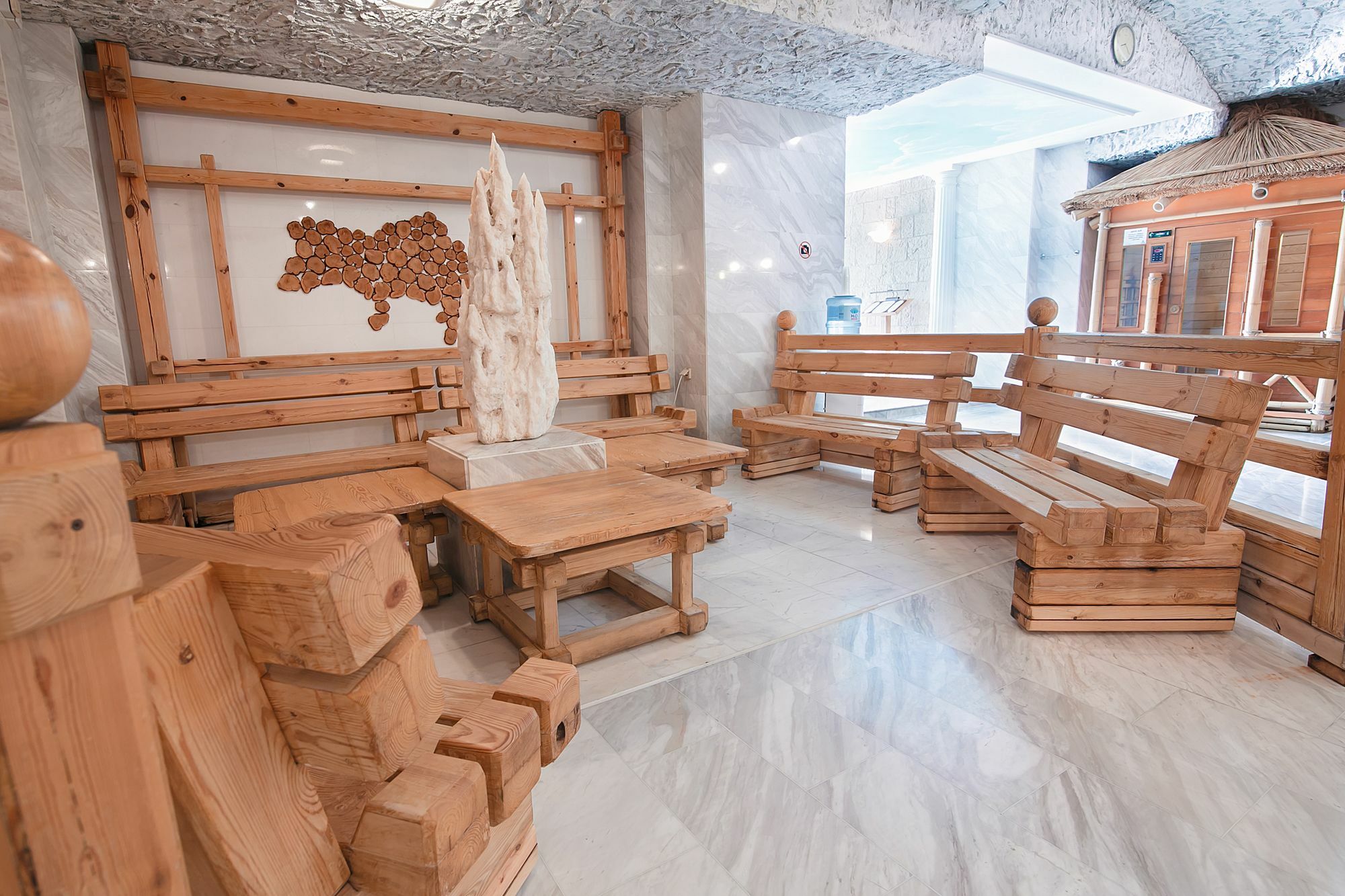 Bartolomeo Hotel Dnipro Exterior photo